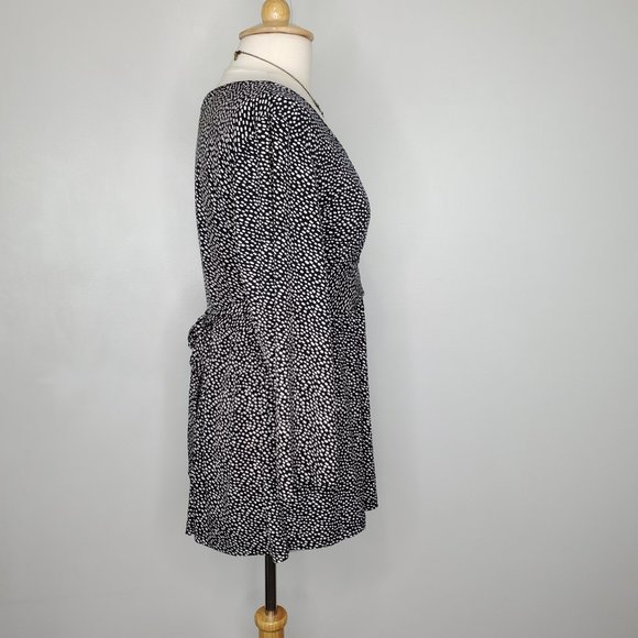 Oh Baby by Motherhood Irregular Polka Dot Tie Back Maternity Top Size L - Picture 5 of 14